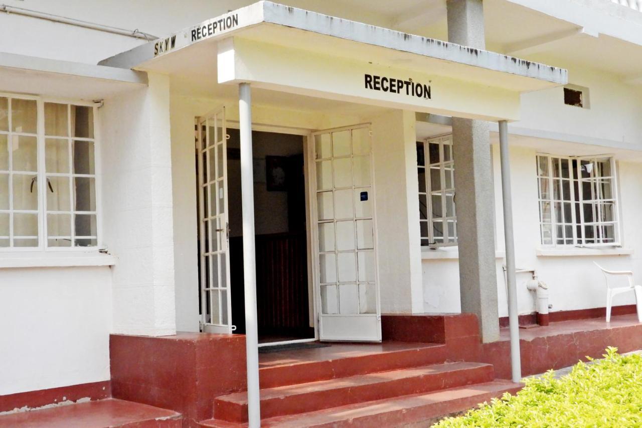 Skyway Hotel Entebbe Kültér fotó