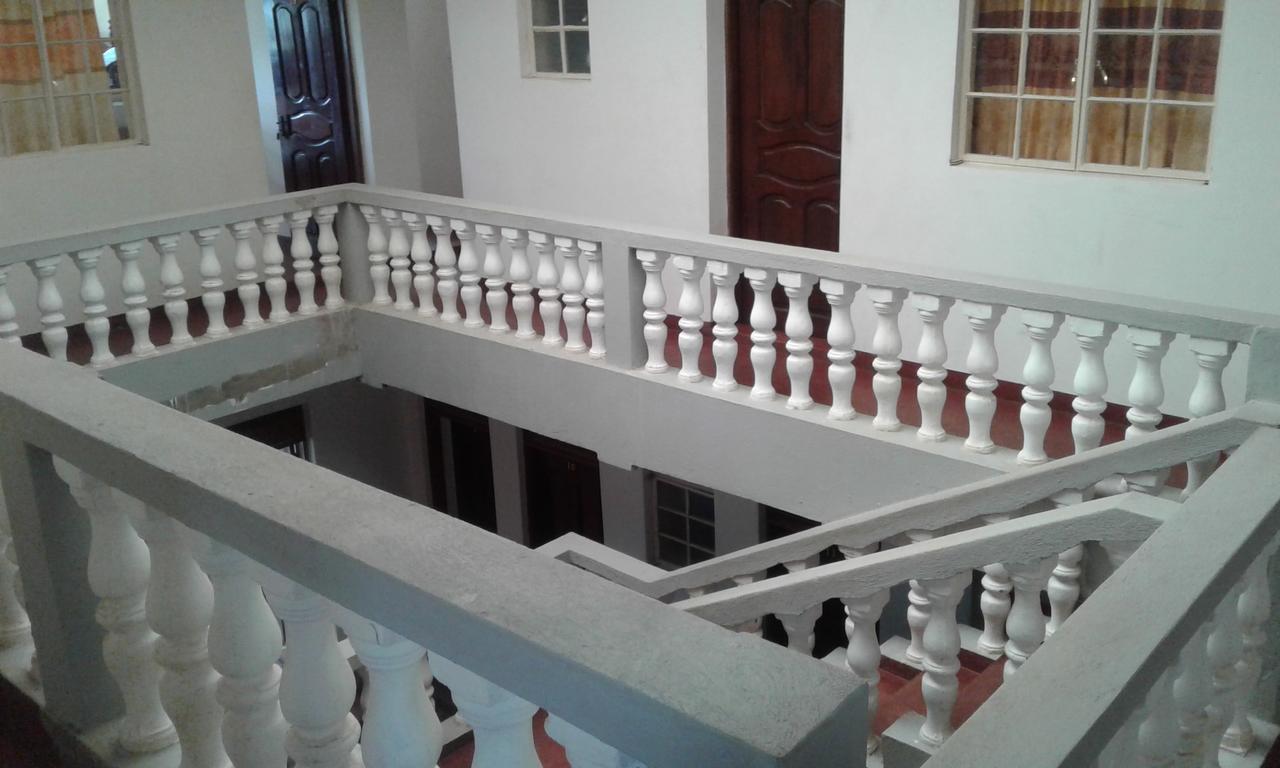 Skyway Hotel Entebbe Kültér fotó
