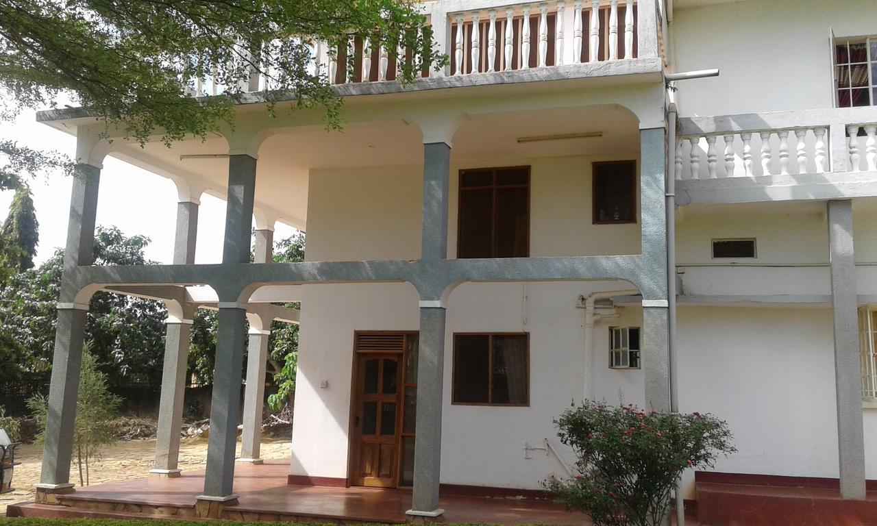 Skyway Hotel Entebbe Kültér fotó