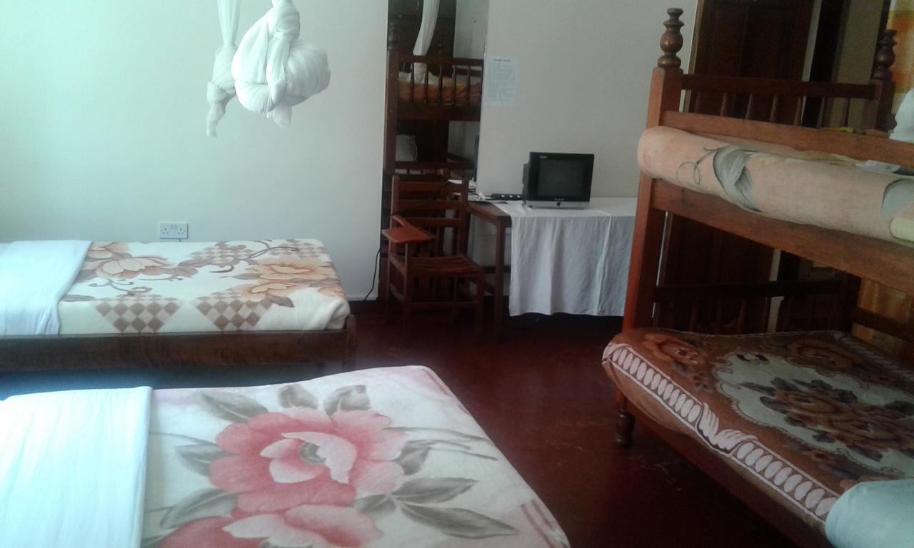 Skyway Hotel Entebbe Kültér fotó