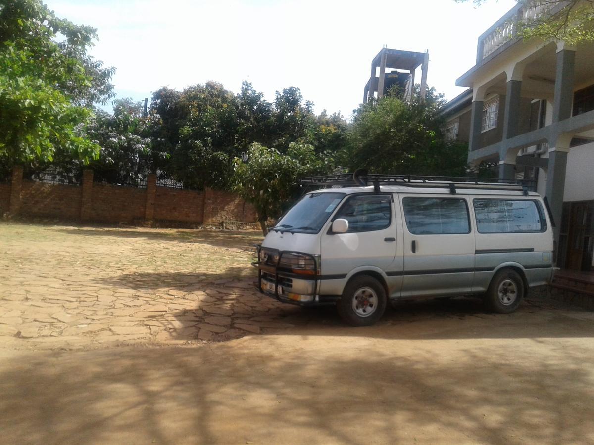 Skyway Hotel Entebbe Kültér fotó