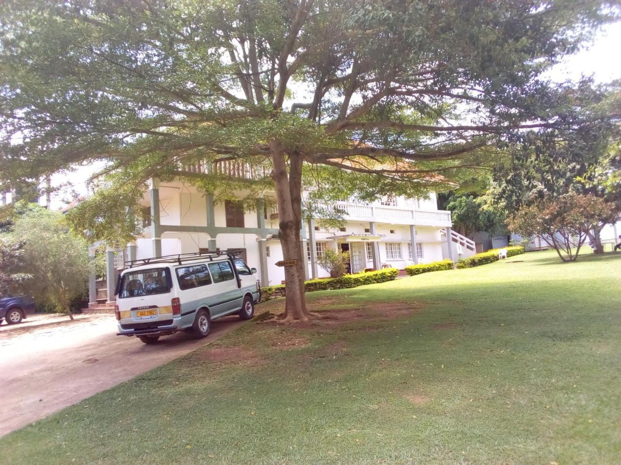 Skyway Hotel Entebbe Kültér fotó