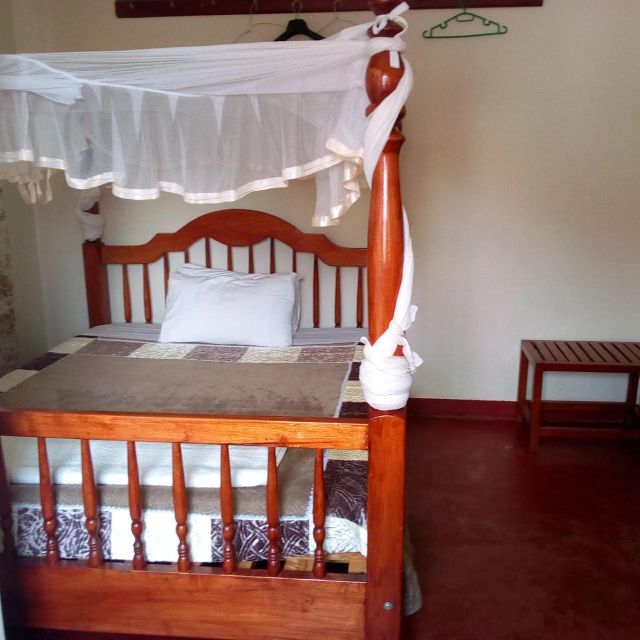 Skyway Hotel Entebbe Kültér fotó