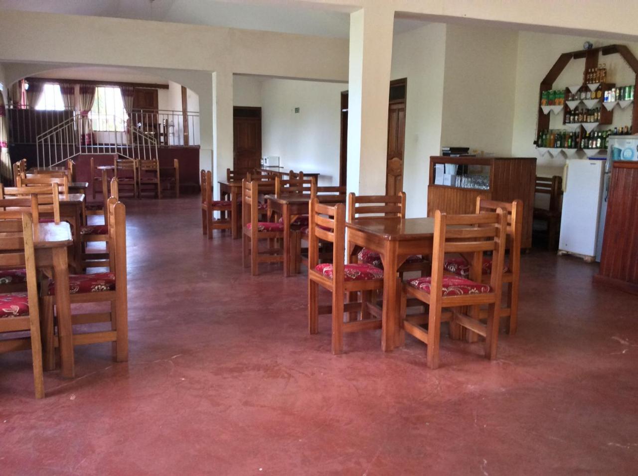 Skyway Hotel Entebbe Kültér fotó