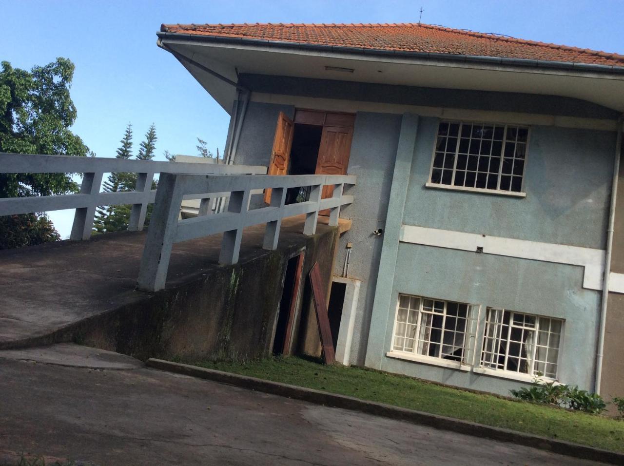 Skyway Hotel Entebbe Kültér fotó