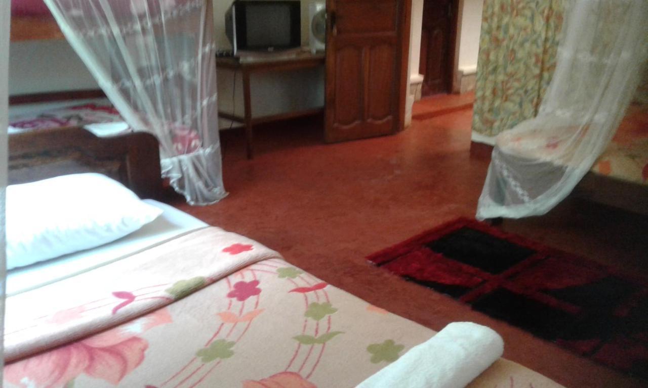 Skyway Hotel Entebbe Kültér fotó